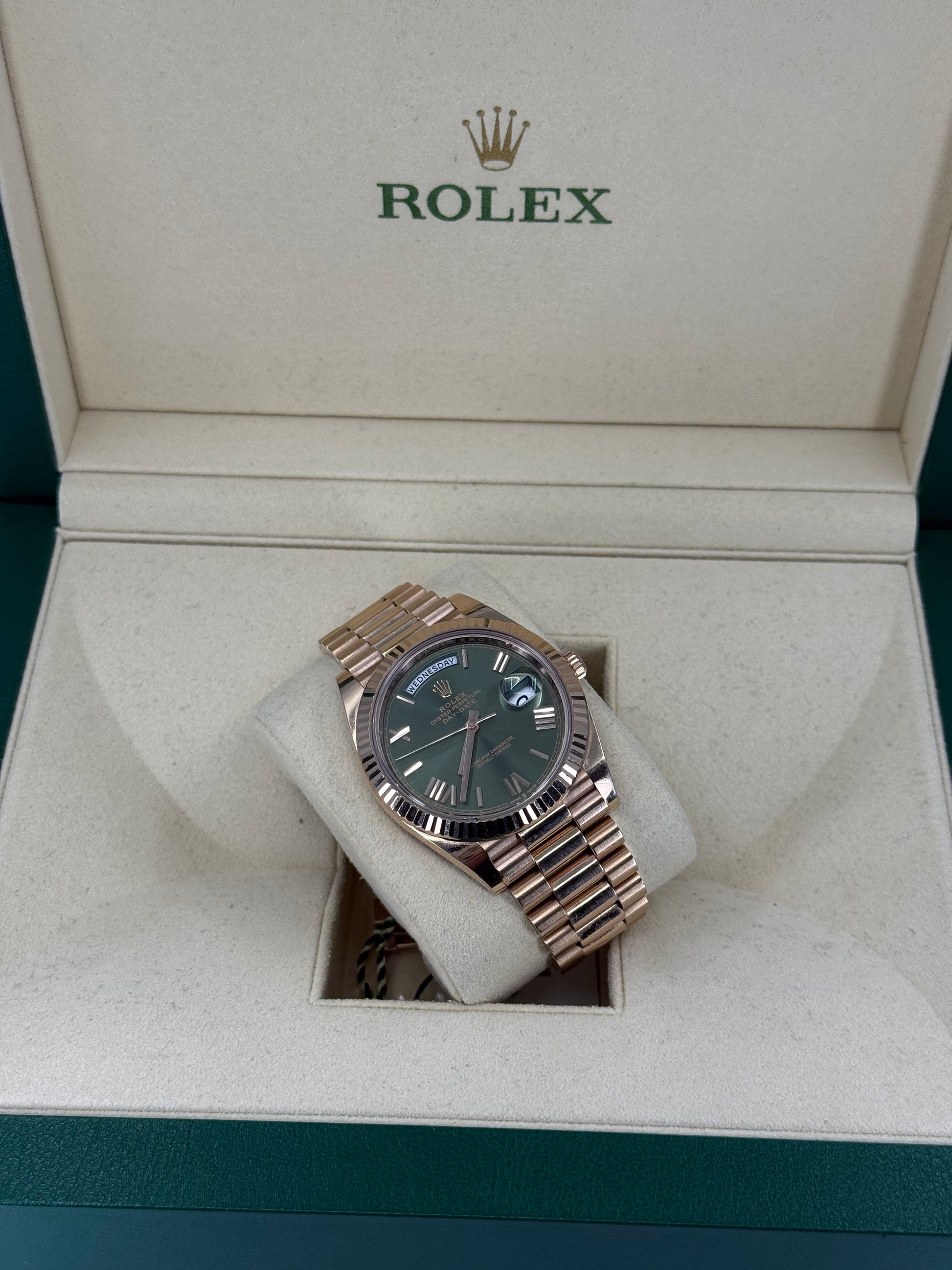 2020 ROLEX DAY-DATE 40 ROSE GOLD OLIVE DIAL 228235