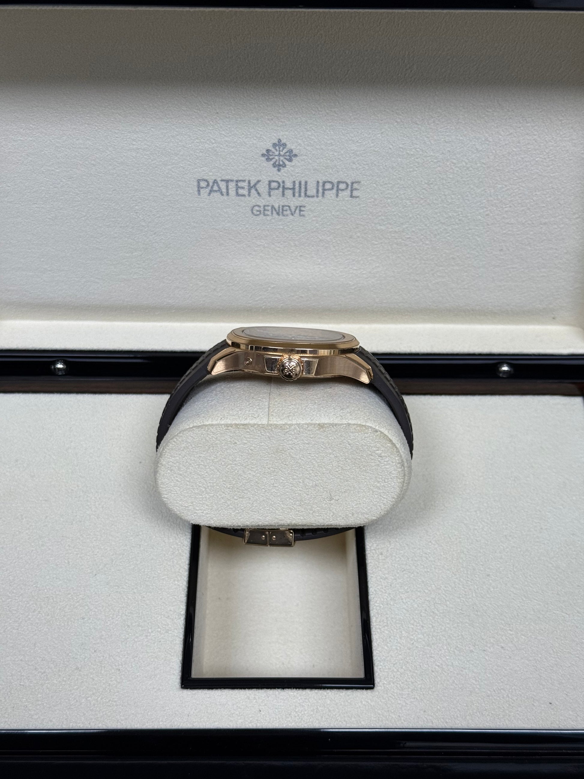 2021 PATEK PHILIPPE AQUANAUT TRAVEL TIME ROSE GOLD 40MM 5164r-001