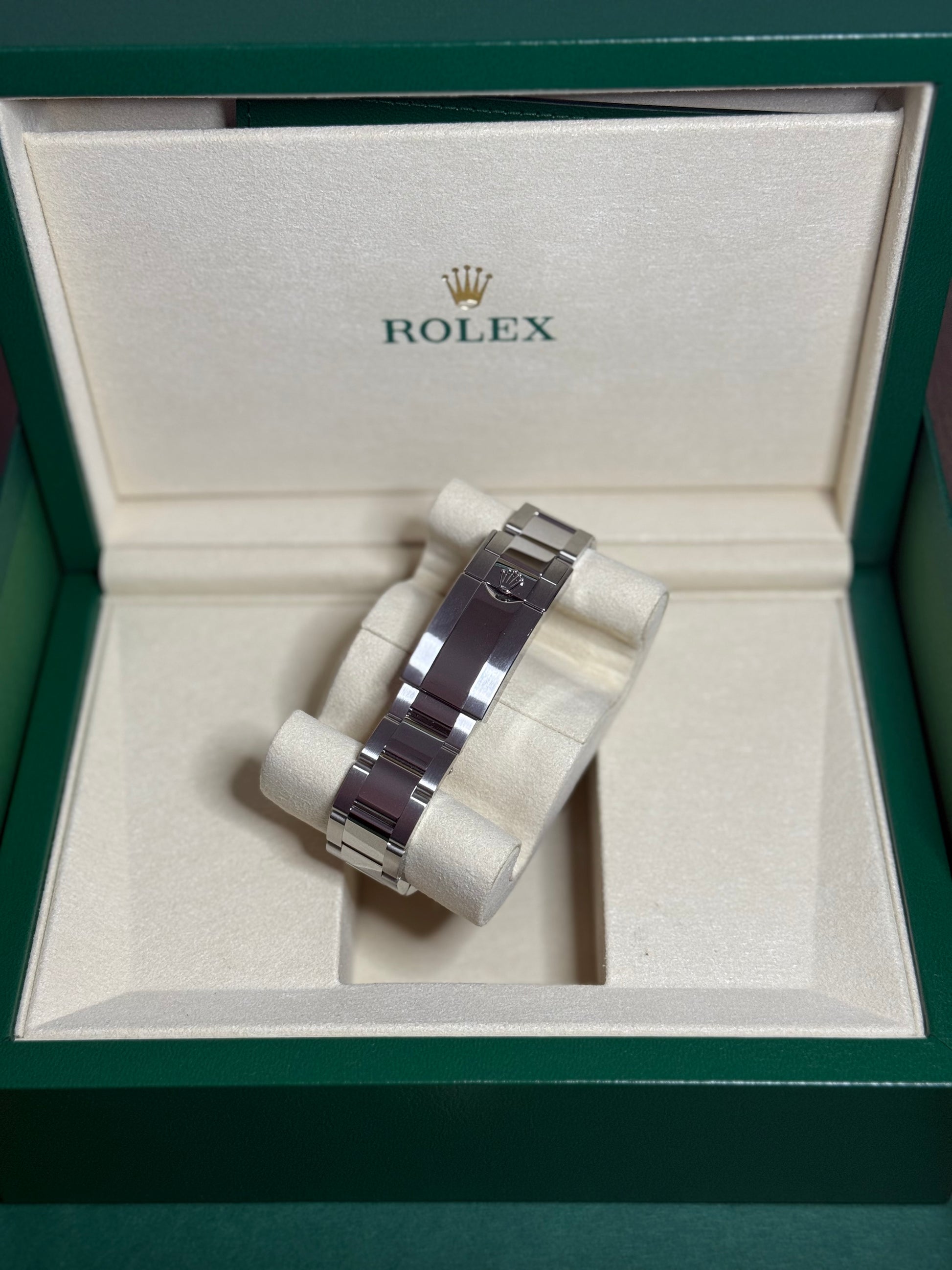 2025 ROLEX YACHT-MASTER BLUE DIAL 40MM 126622