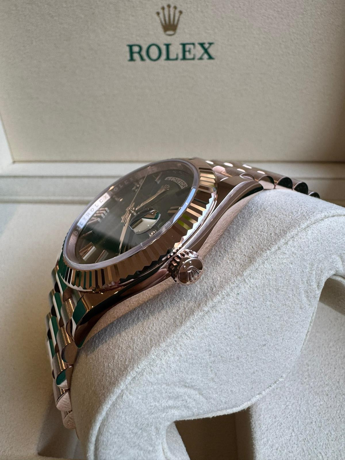 2025 ROLEX DAY-DATE 40 ROSE GOLD OLIVE DIAL 228235