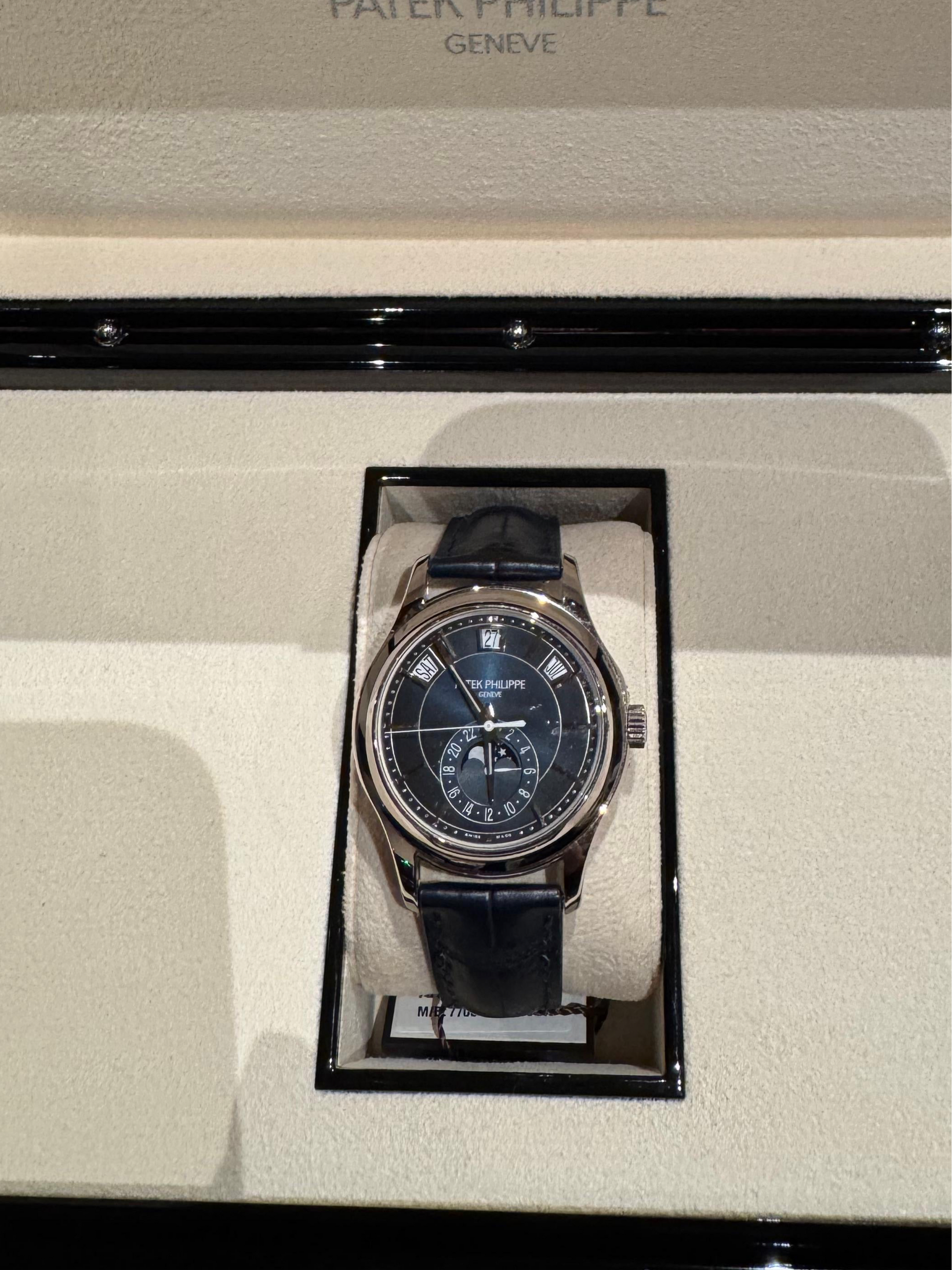 2025 PATEK PHILIPPE ANNUAL CALENDAR WHITE GOLD BLUE DIAL 5205G-013