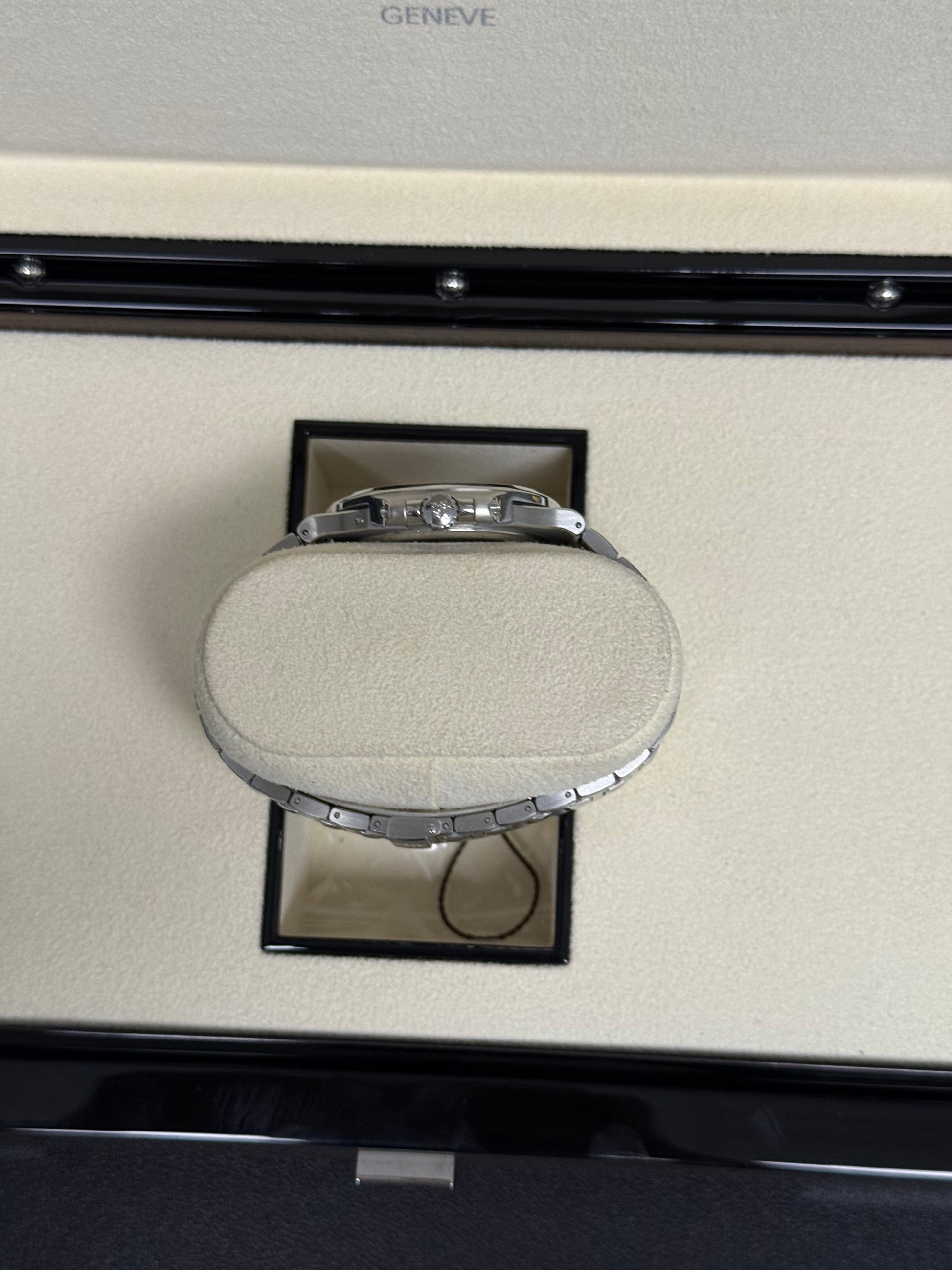 2022 PATEK PHILIPPE NAUTILUS STAINLESS STEEL MOONPHASE 5712/1A-001