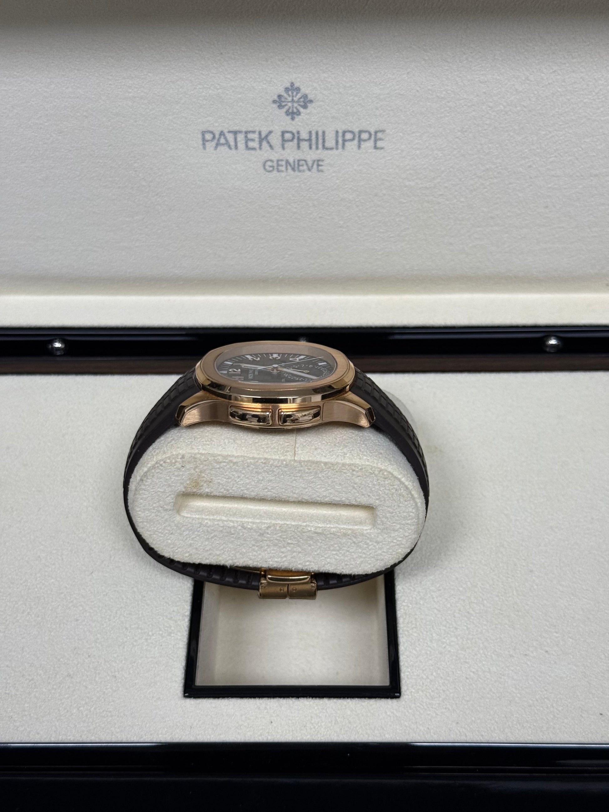 2021 PATEK PHILIPPE AQUANAUT TRAVEL TIME ROSE GOLD 40MM 5164r-001