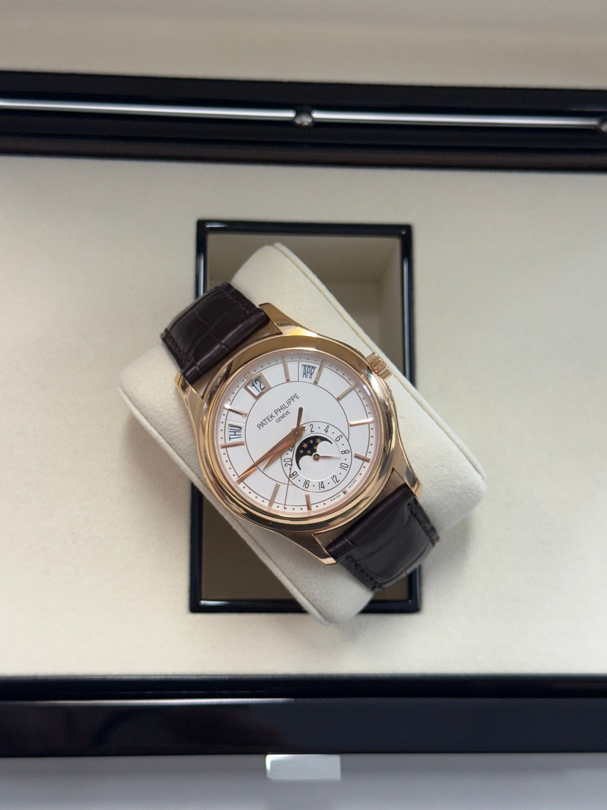 2017 PATEK PHILIPPE ANNUAL CALENDAR ROSE GOLD WHITE DIAL 5205R-001