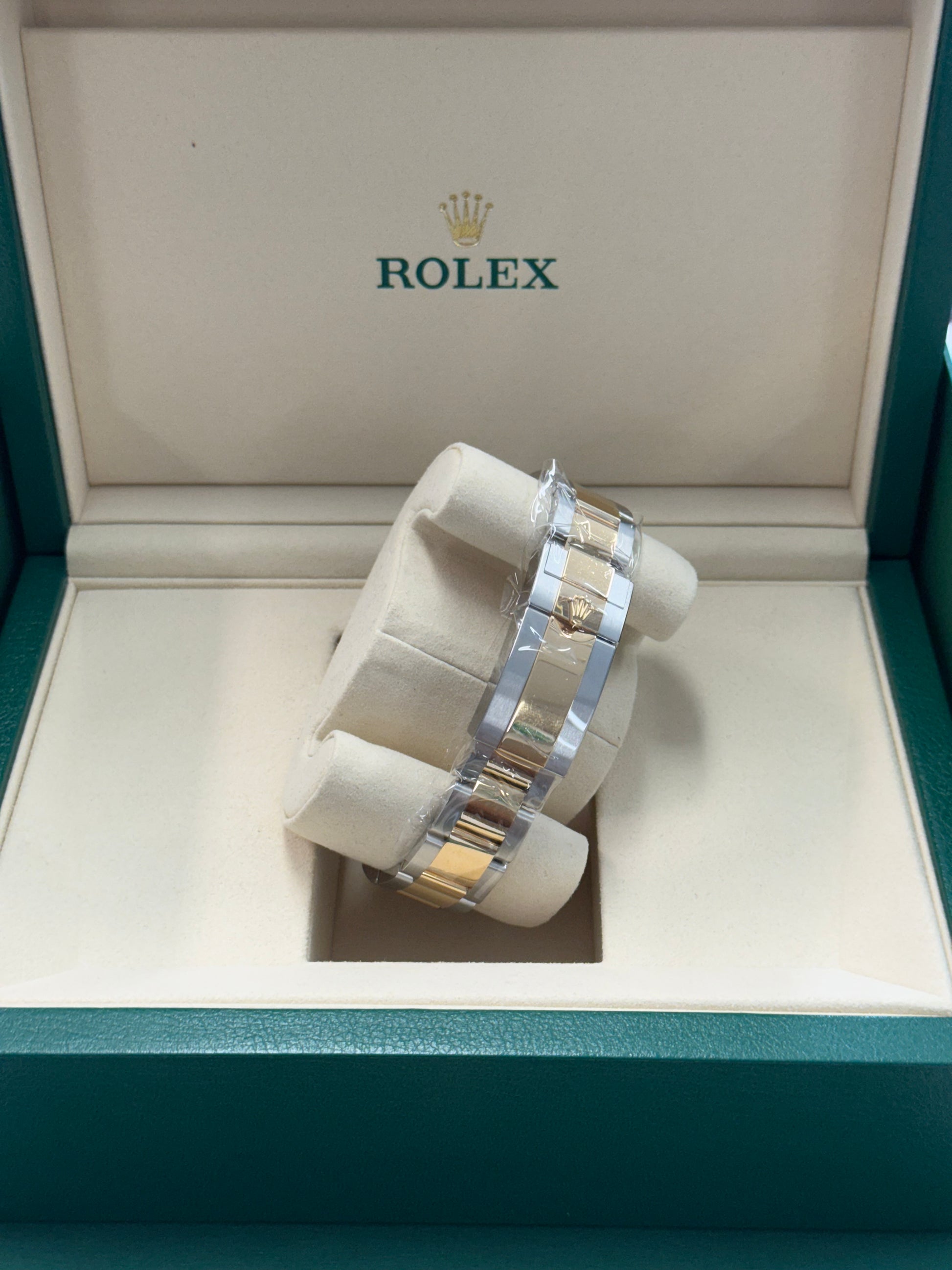 2025 ROLEX COSMOGRAPH DAYTONA TWO-TONE YELLOW GOLD BLACK DIAL 126503