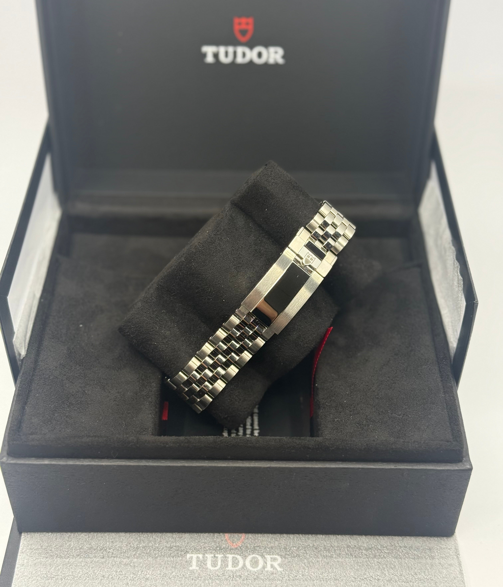 2025 TUDOR BLACK BAY CHRONOGRAPH BLUE DIAL 41MM 79360N