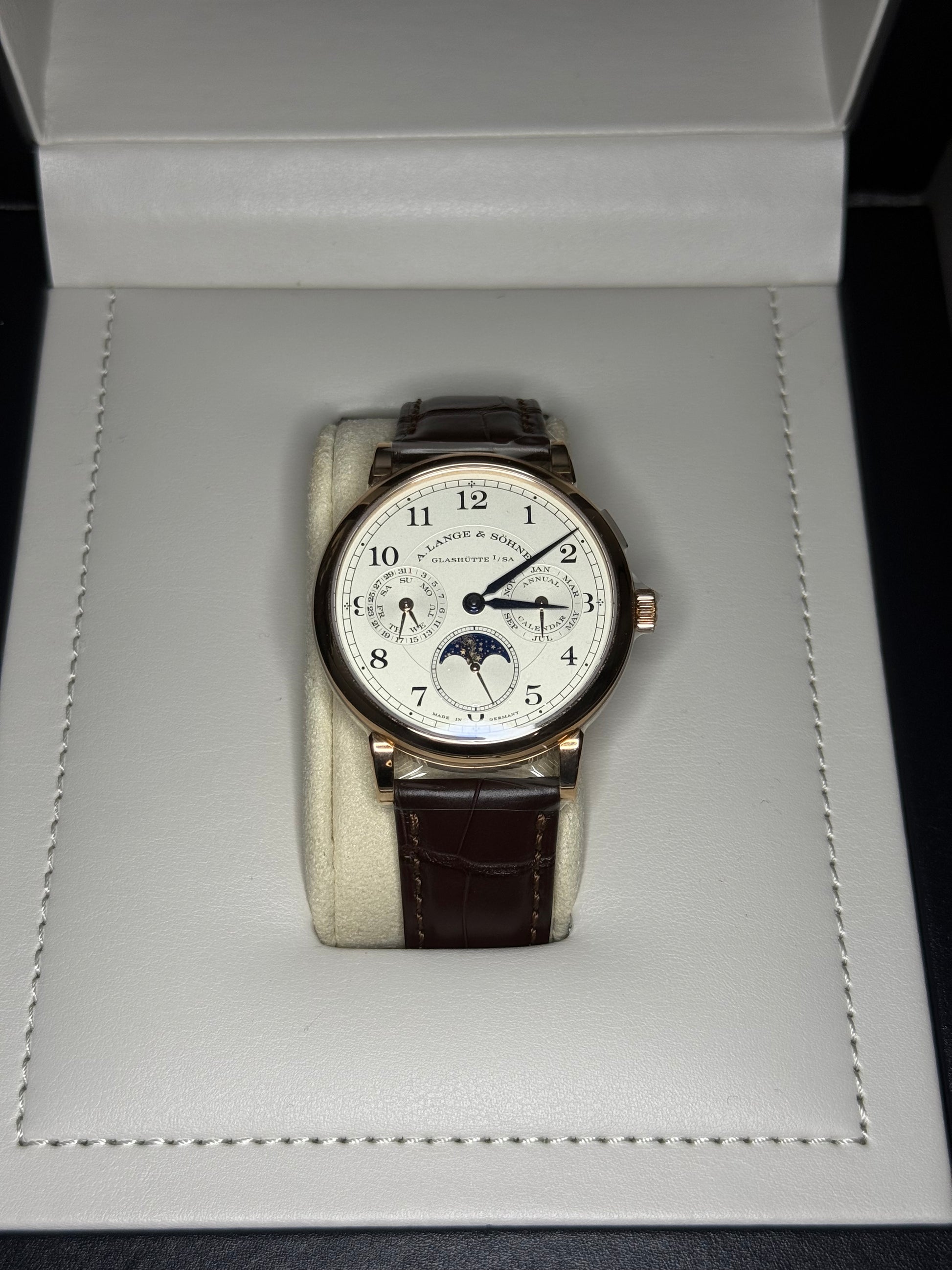 A. LANGE & SOHNE 1815 ANNUAL CALENDAR 40MM 238.032E