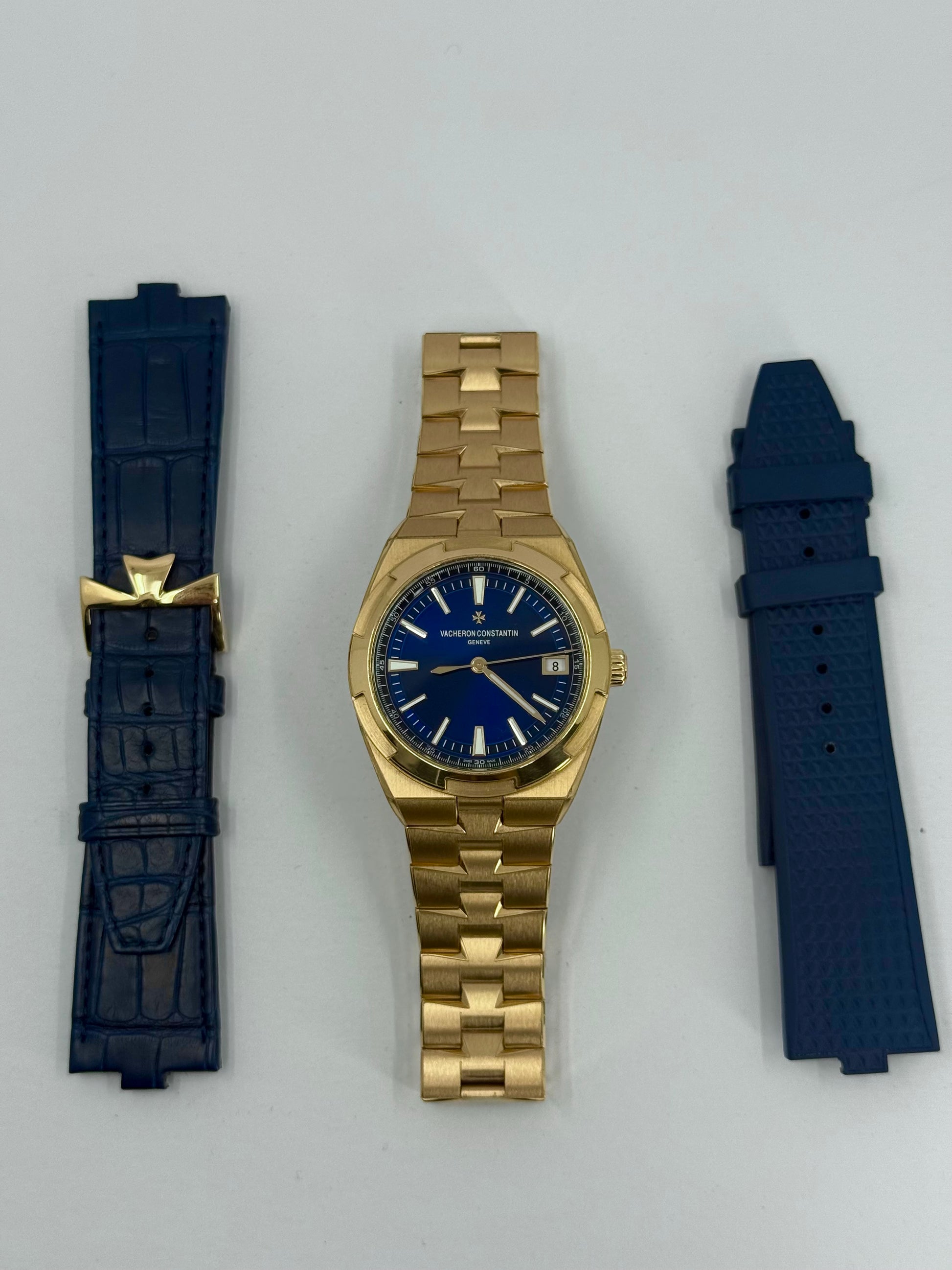 2022 VACHERON CONSTANTIN OVERSEAS SELF WINDING ROSE GOLD BLUE DIAL 4500v/110r