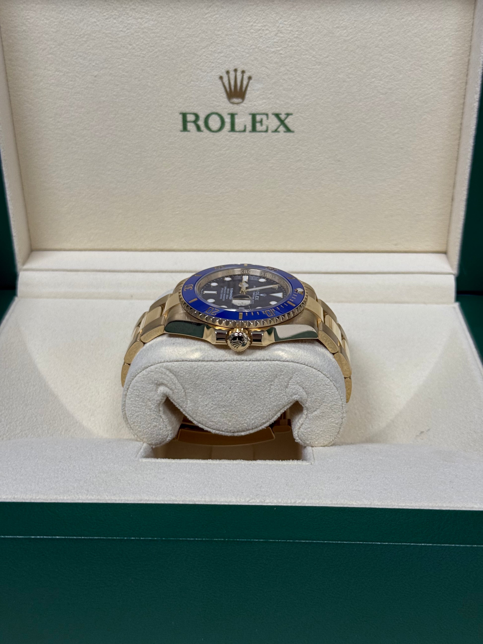 2022 ROLEX SUBMARINER ‘BLUESY’ 41MM YELLOW GOLD BLUE DIAL 126618LB