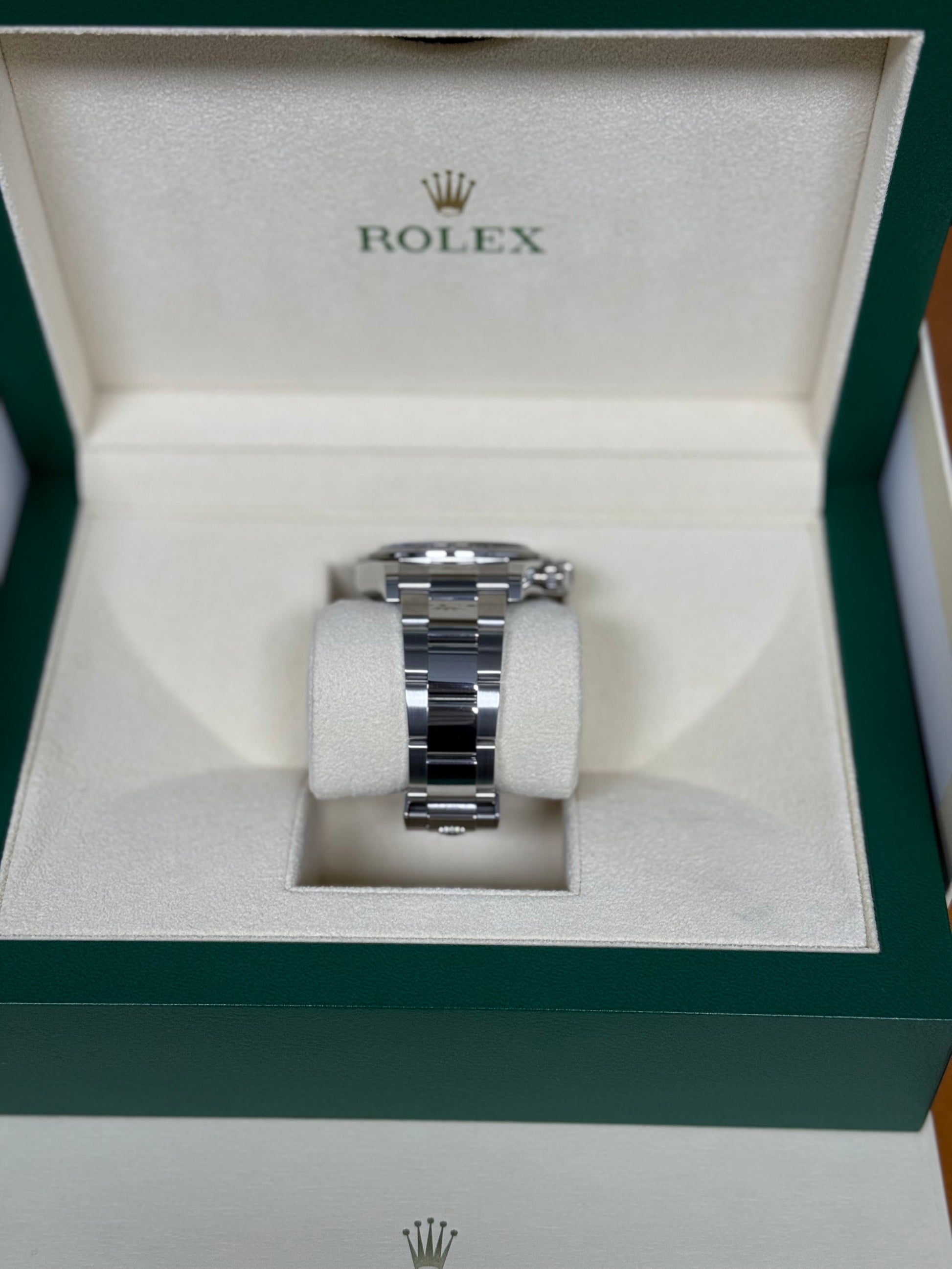 2025 ROLEX COSMOGRAPH DAYTONA STAINLESS STEEL BLACK DIAL 40MM 126500LN