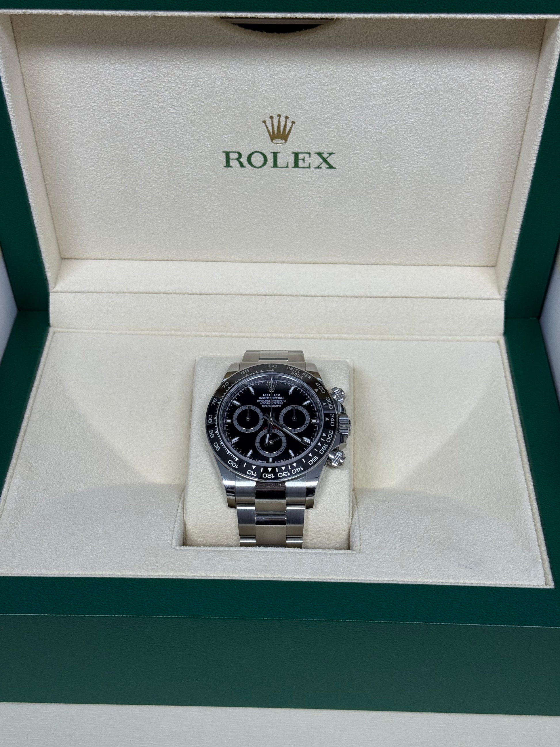 2025 ROLEX COSMOGRAPH DAYTONA STAINLESS STEEL BLACK DIAL 40MM 126500LN