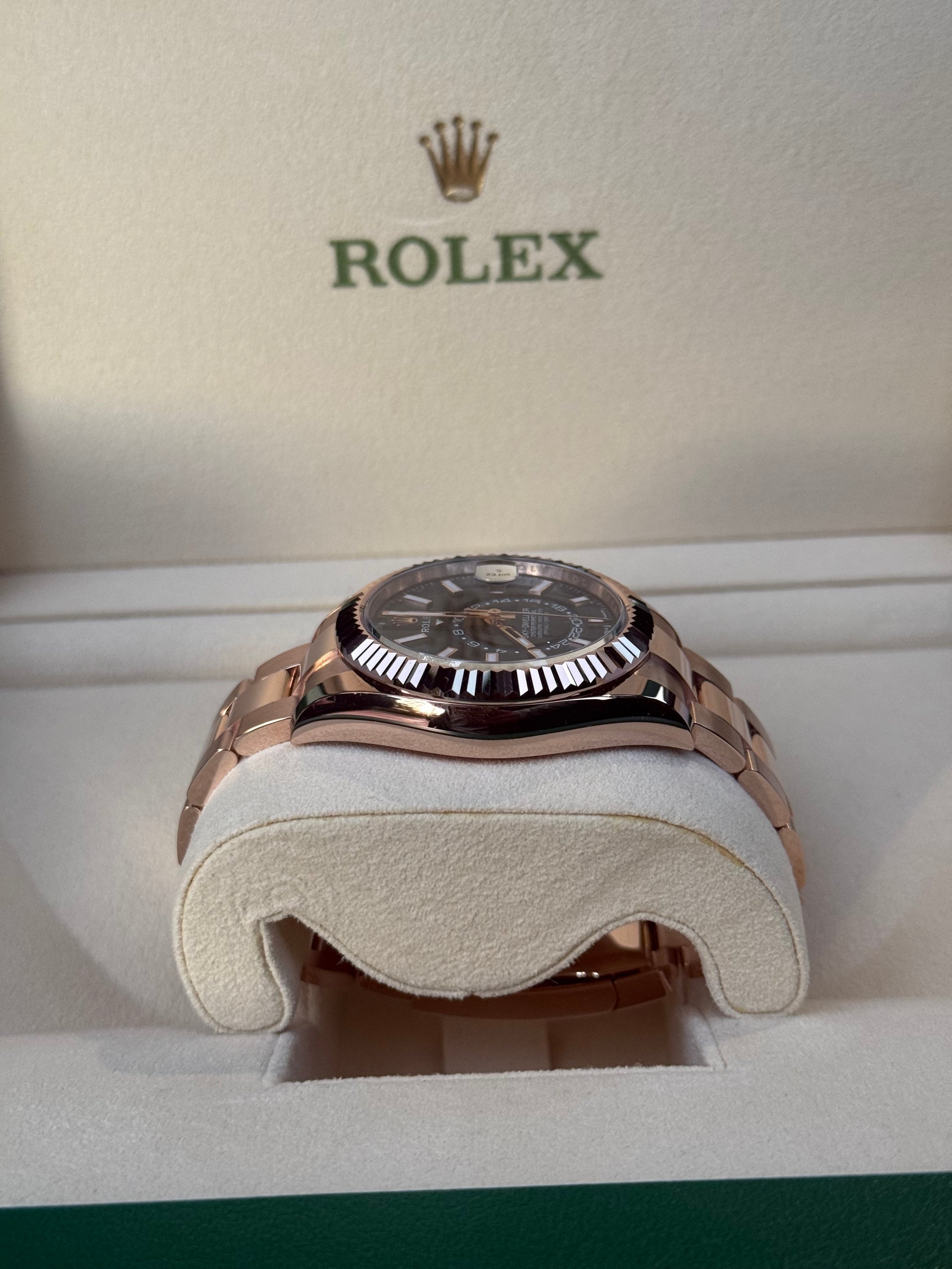 2025 ROLEX SKY-DWELLER ROSE GOLD BLUE DIAL 42MM 336935