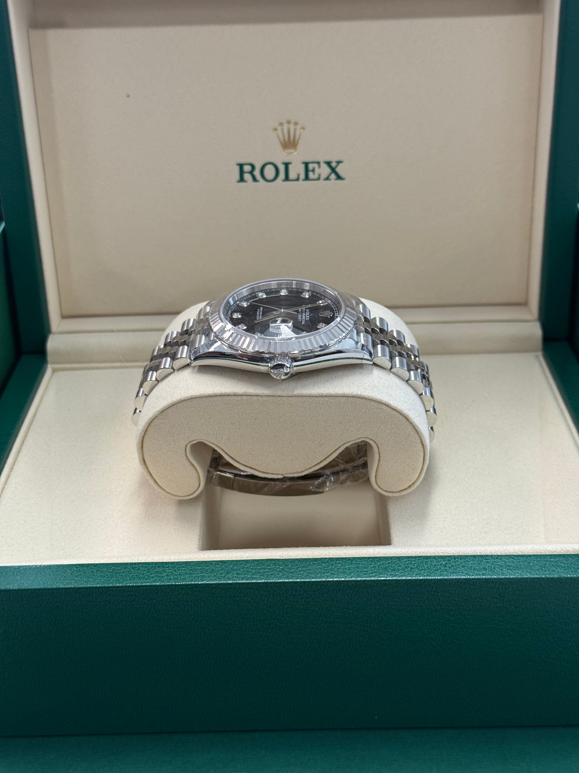 2025 ROLEX DATEJUST 41 STAINLESS STEEL BLACK DIAL w/ DIAMOND MARKERS 126334