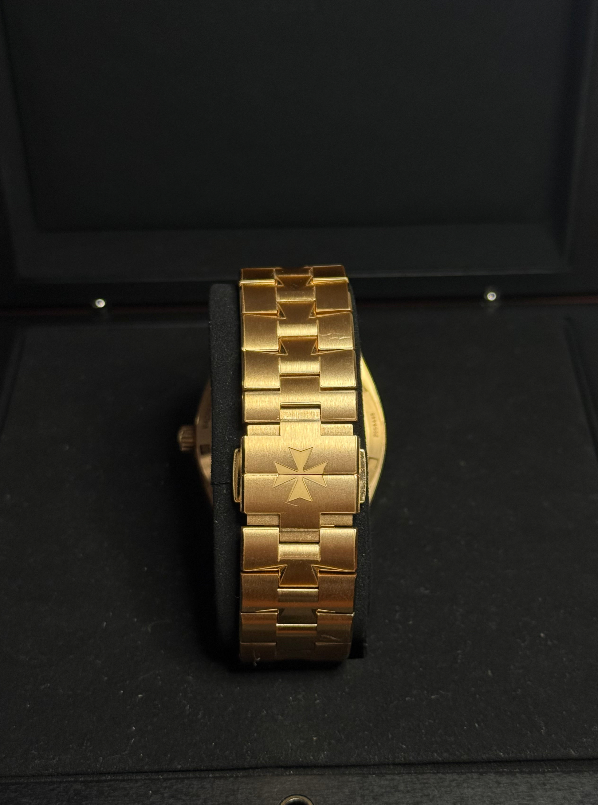 2022 VACHERON CONSTANTIN OVERSEAS SELF WINDING ROSE GOLD BLUE DIAL 4500v/110r