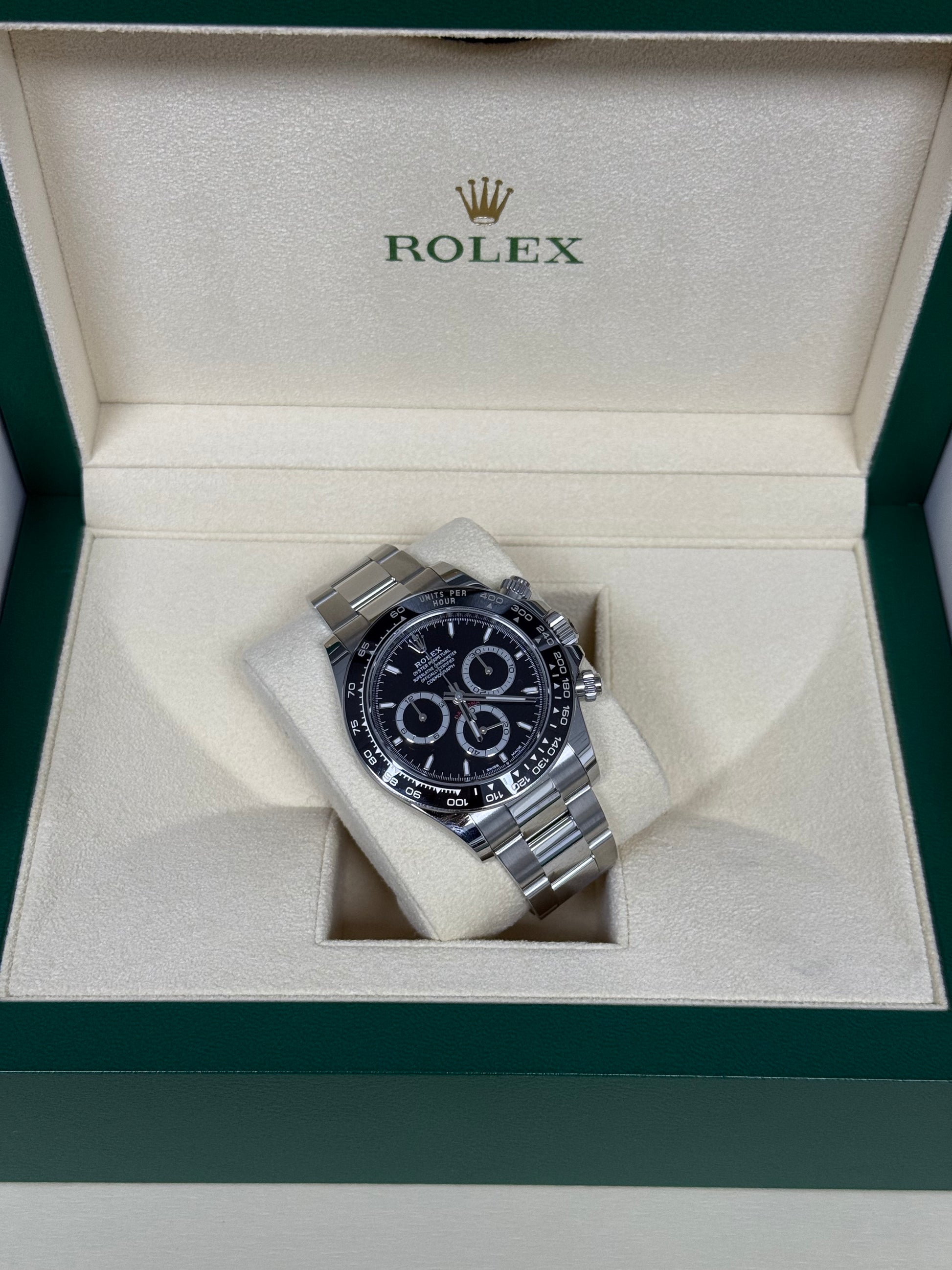 2025 ROLEX COSMOGRAPH DAYTONA STAINLESS STEEL BLACK DIAL 40MM 126500LN