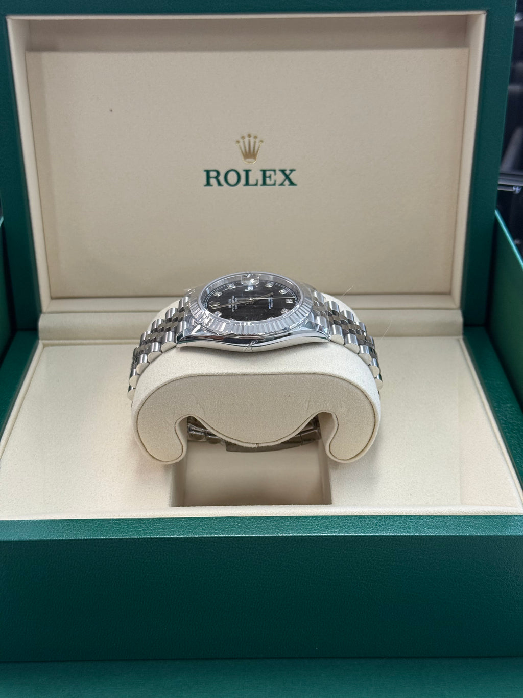 2025 ROLEX DATEJUST 41 STAINLESS STEEL BLACK DIAL w/ DIAMOND MARKERS 126334